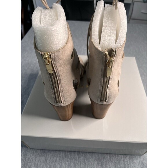 Marc Fisher Women's 'PARADOX' Light Natural Suede Lace-Up Sandals Size 7,5 M New - Picture 4 of 6